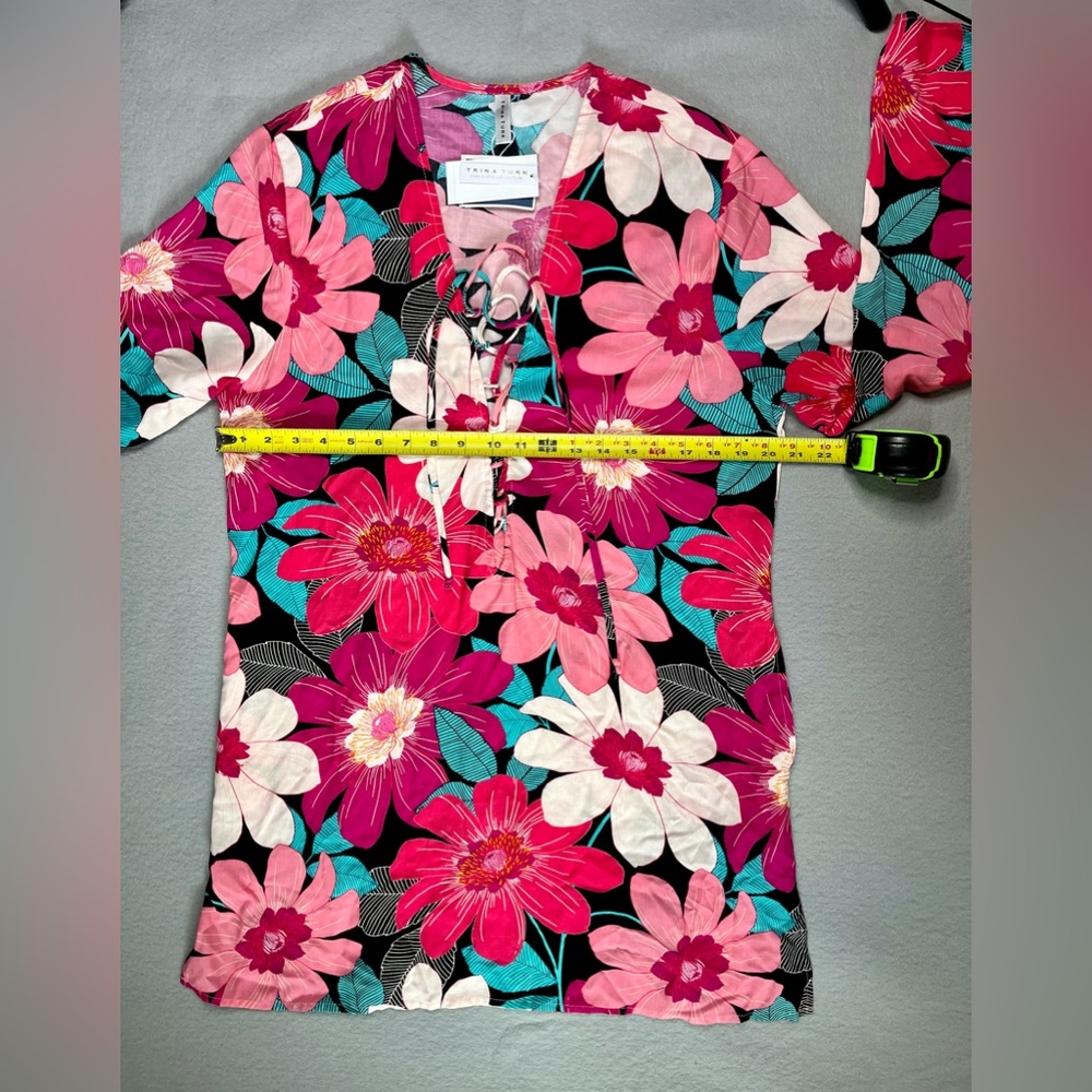 Trina Turk Multi-color Pink Floral Swim Tunic Cover-up Size L NWT vacation - Picture 7 of 15